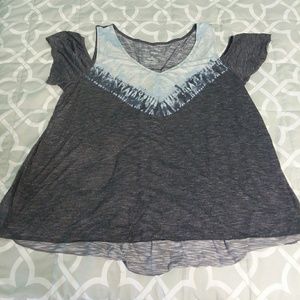 Short sleeve shoulder cut out top